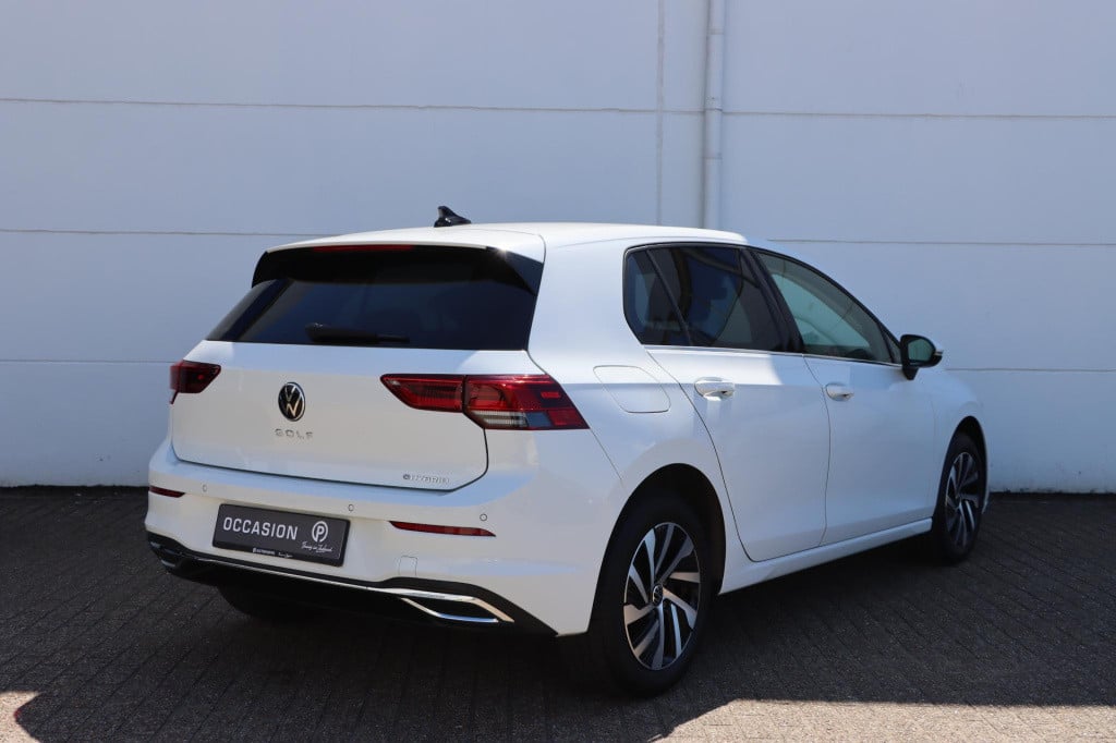 Volkswagen Golf 1.4 ehybrid style 204pk dsg6