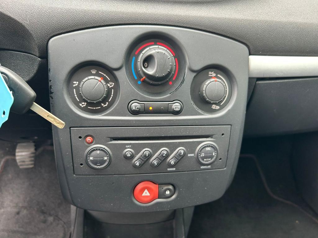 Renault Clio 1.4-16v exception * airco * l.m. velgen * e.l. ramen