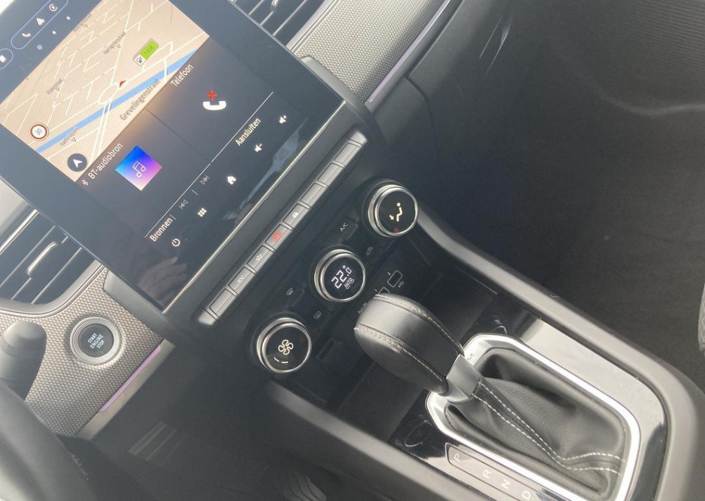 Renault Arkana 1.6 e-tech hybrid 145 intens