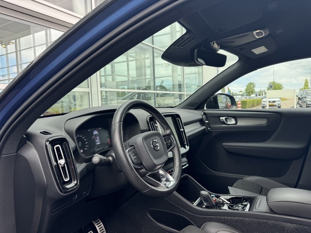 Volvo XC40 1.5 t3 r-design