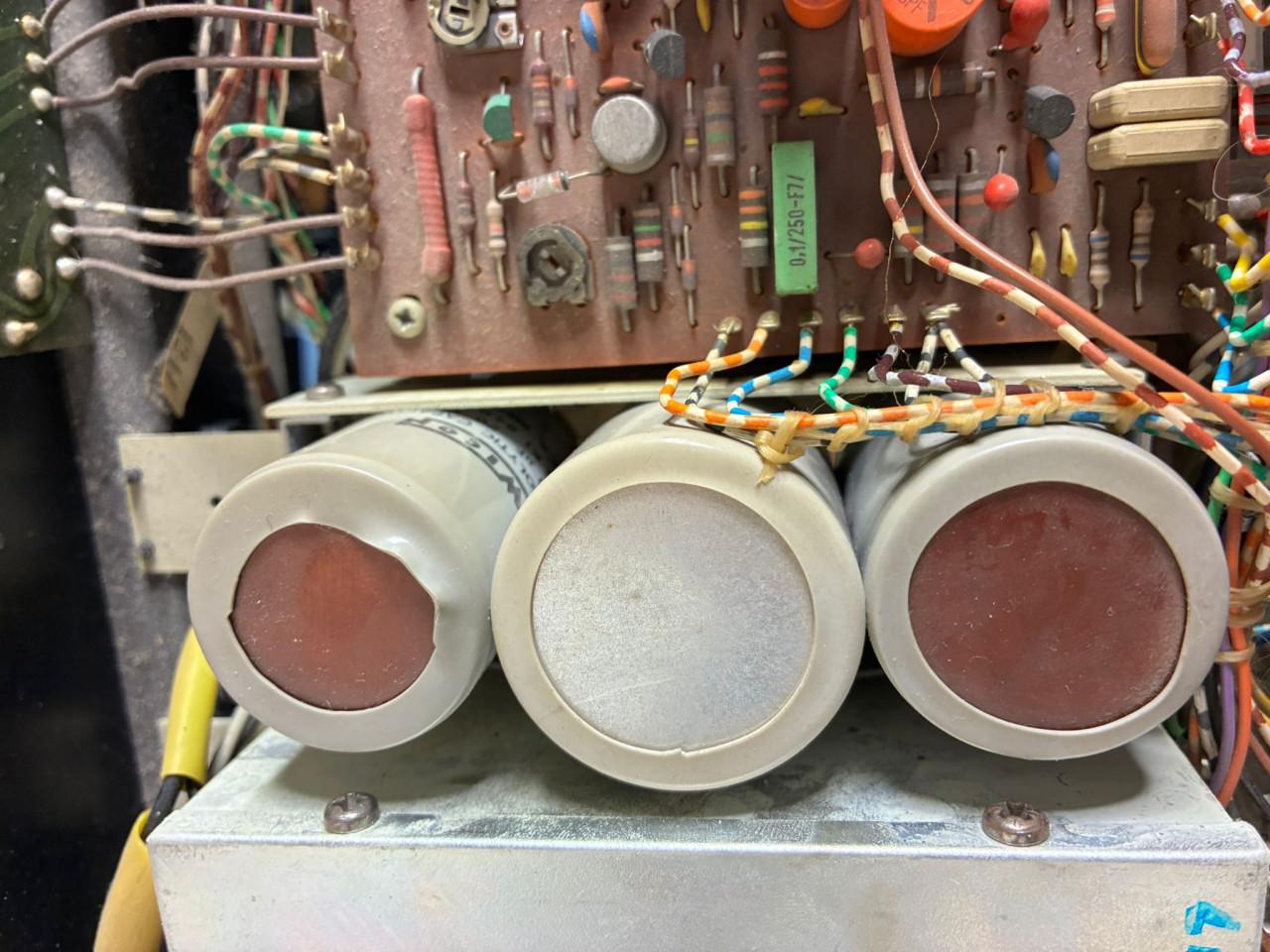 B&O Bang en Olufsen Beomaster 4000 en Beovox M70 met doos en papieren