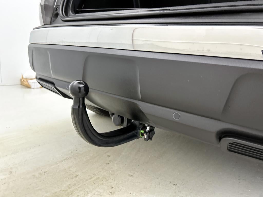 Peugeot 3008 plug-in hybrid 225pk automaat road trip | stoelverwarming | tr