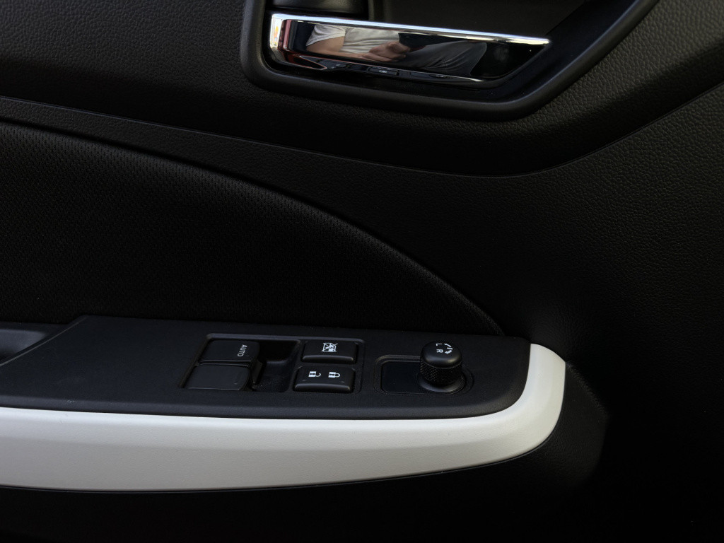 Suzuki Swift automaat 1.2 select smart hybrid/trekhaak