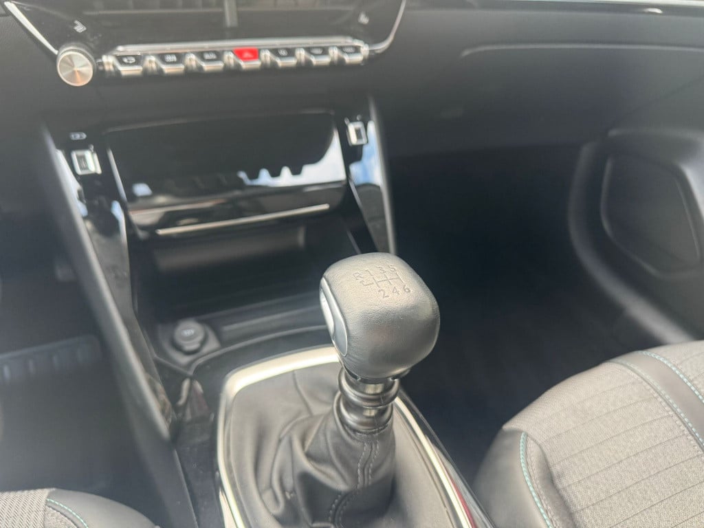 Peugeot 208 1.2 puretech allure