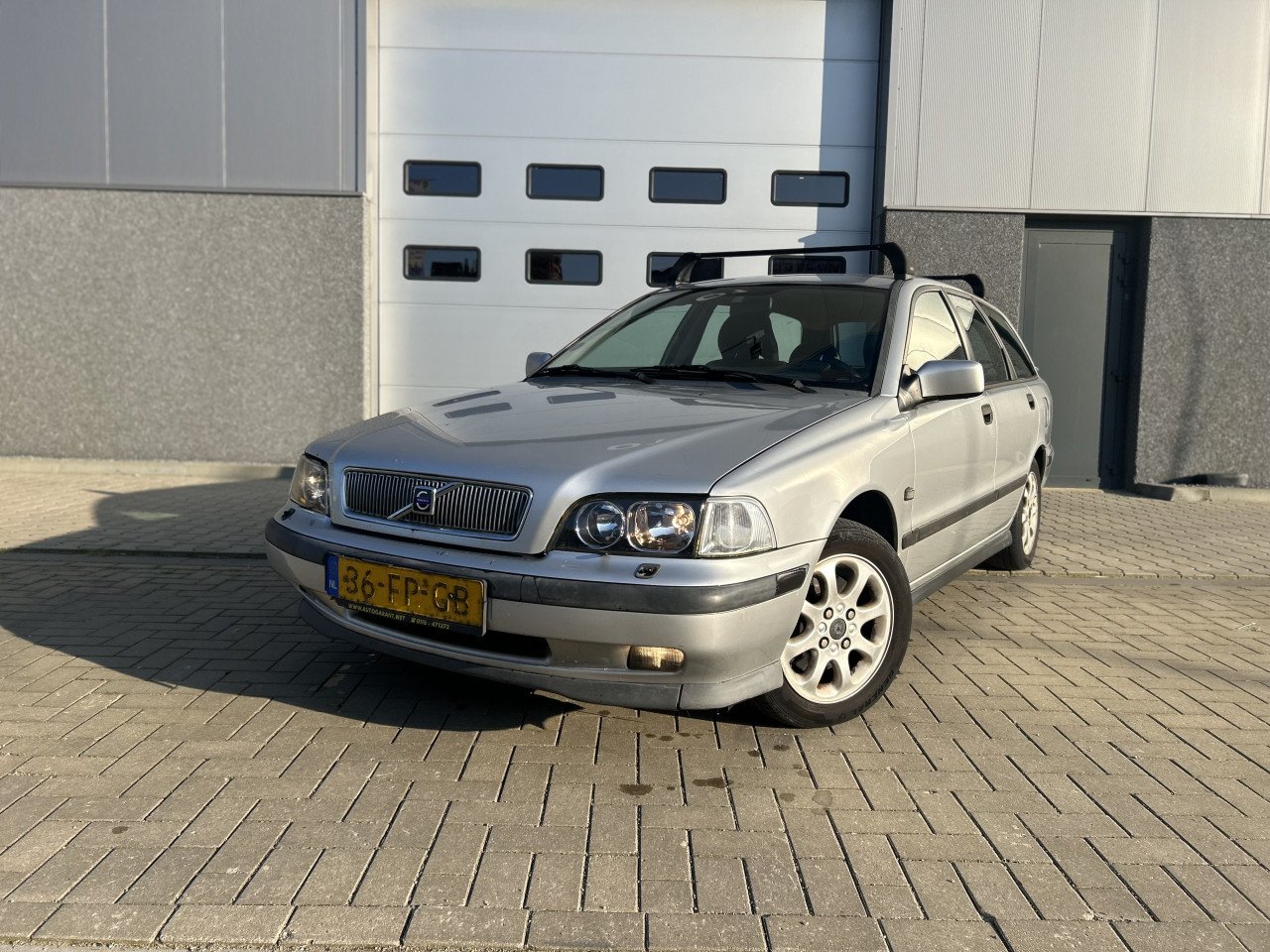 Volvo V40 1.8 Dynamic/AUTOM/NAP/AIRCO/APK/INRUILKOOPJE/