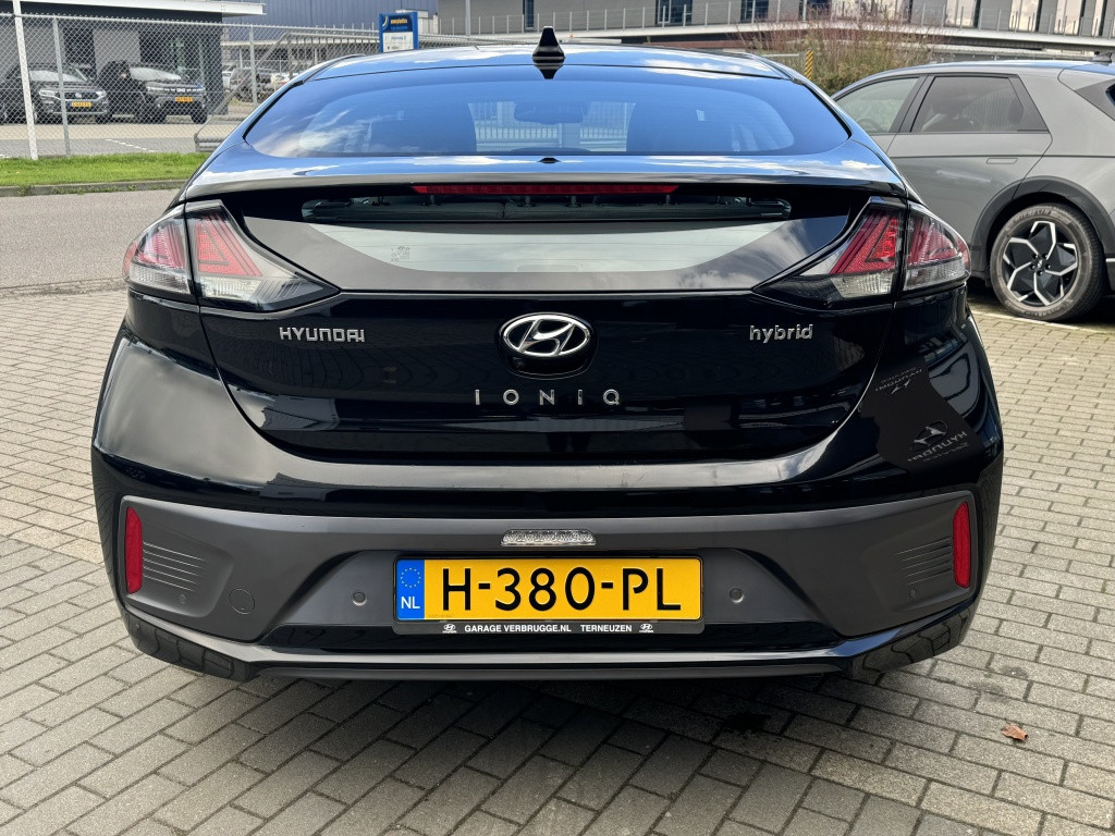 Hyundai Ioniq 1.6 gdi comfort plus | navigatie | achteruitrijcamera | cruis