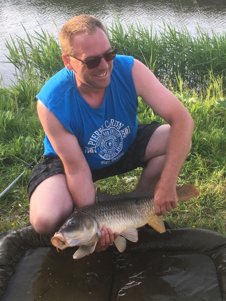 Hengelsport in de polder bij Karpervisserij Koudekerke €17,50 visvergunning