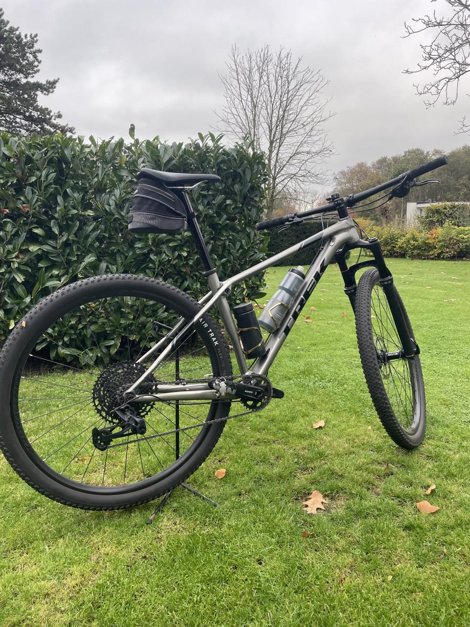 Zeer mooie mountainbike met gratis racefiets
