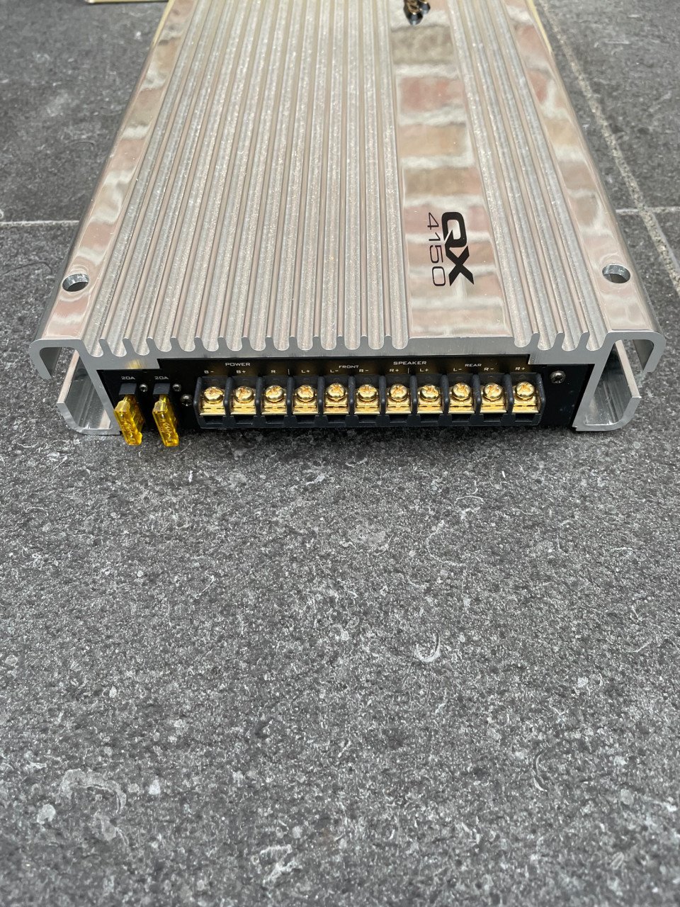 Phoenix Gold QX4150 4-kanaals versterker