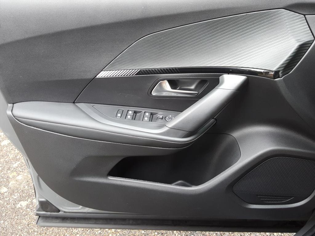 Peugeot 2008 1.2 100pk allure | draadloze apple carplay & android auto | ac