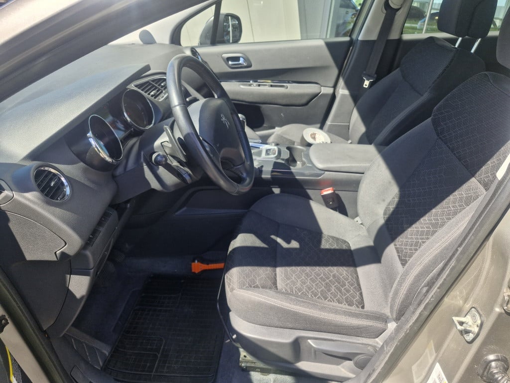 Peugeot 3008 1.6 e-hdi blue lease
