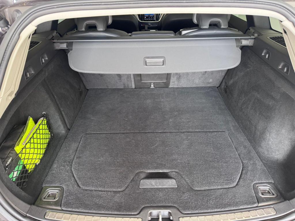 Volvo V60 2.0 t6 recharge awd inscription expression
