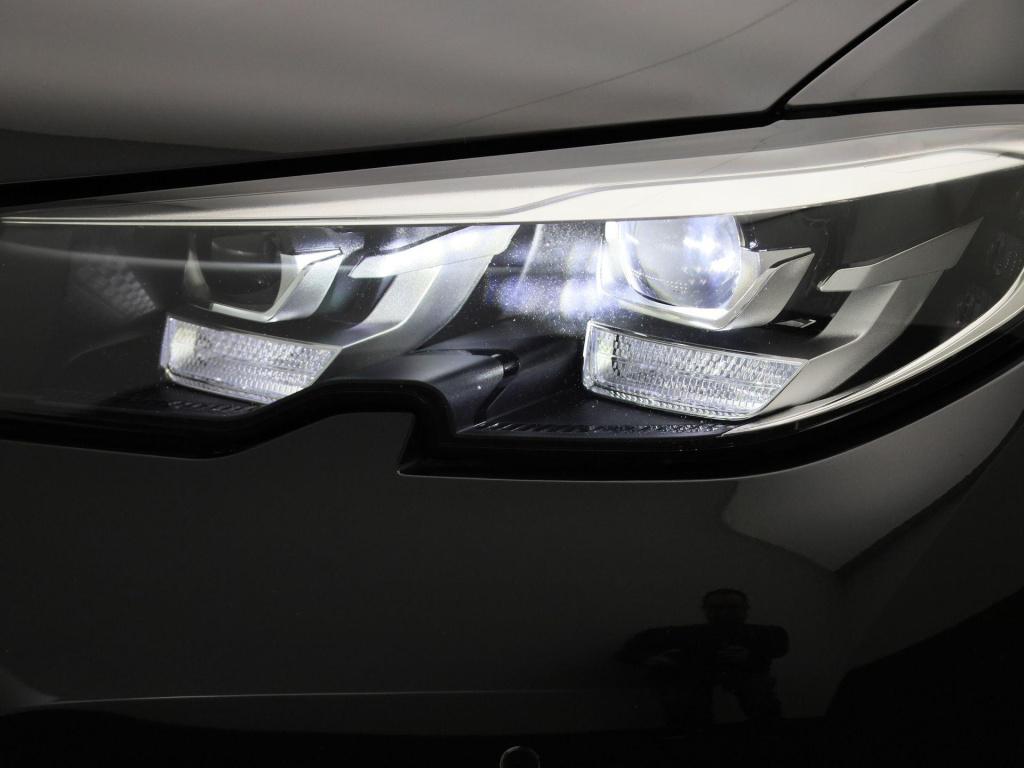BMW 3-serie touring 320e business edition plus | automaat | lmv | navigatie