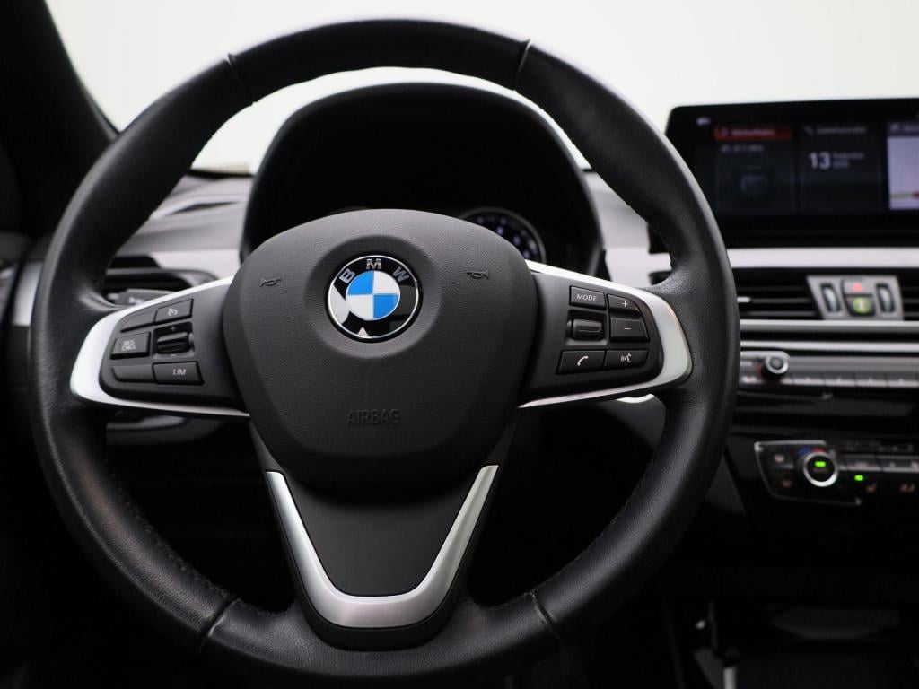 BMW X1 sdrive20i business edition plus | automaat | stoel verwarming | lede