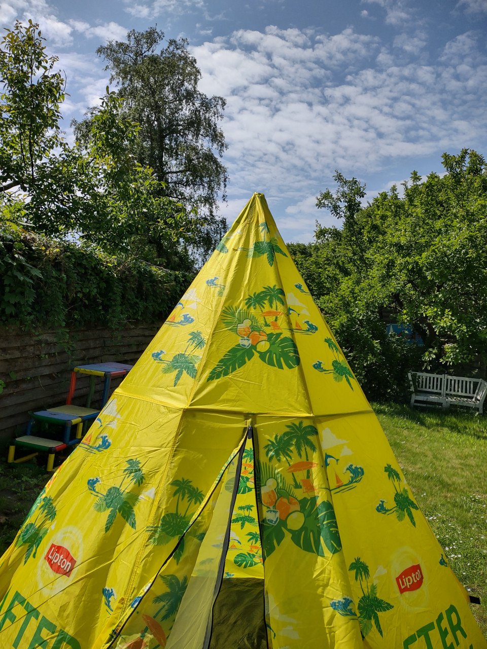 Prachtige geel groene Lipton afterparty tipi tent, 2 pers. Kampeertent ZGAN
