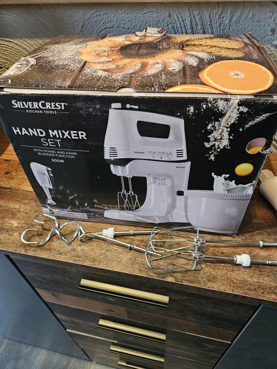 SilverCrest Handmixer Set met veel accessoires - Zo goed als nieuw!