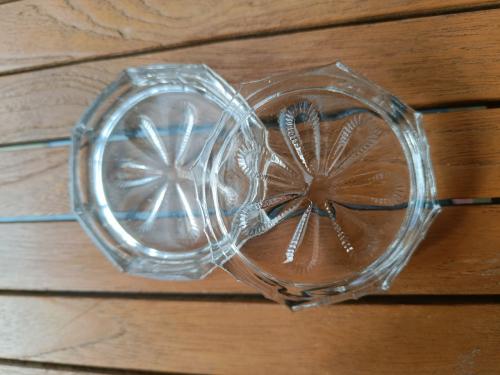 12 onderzetters gegraveerd glas