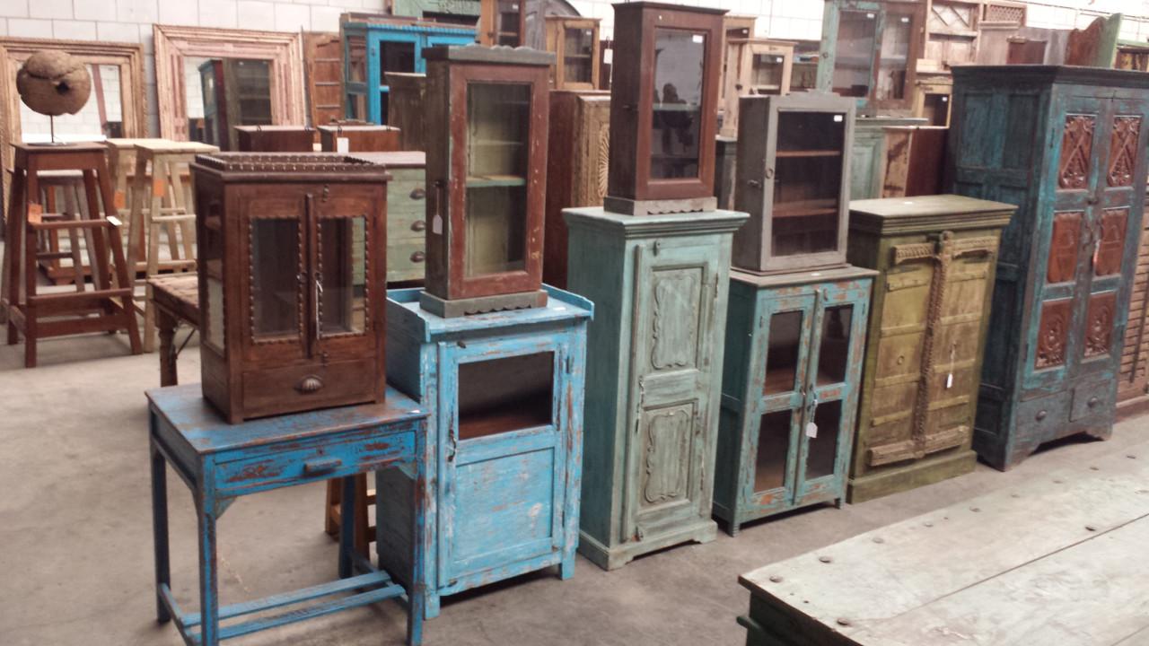 KLEURRIJKE KASTJES UIT INDIA