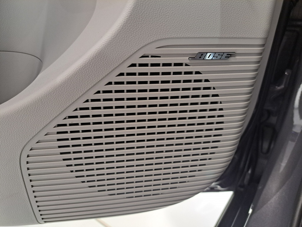 Hyundai Kona electric premium 65.4 kwh | demo voordeel! | snel leverbaar! |