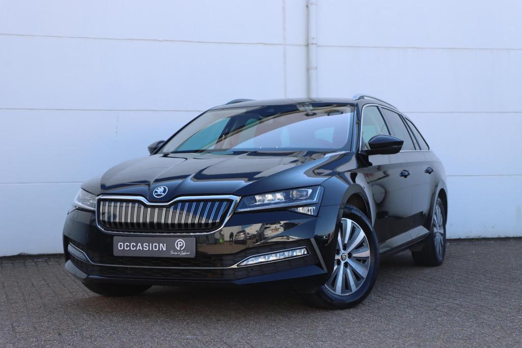 Skoda Superb combi 1.4 ehybrid style 218pk dsg6 | soh 93,1% | memory | stoe
