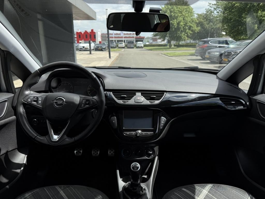 Opel Corsa 1.2 black editie