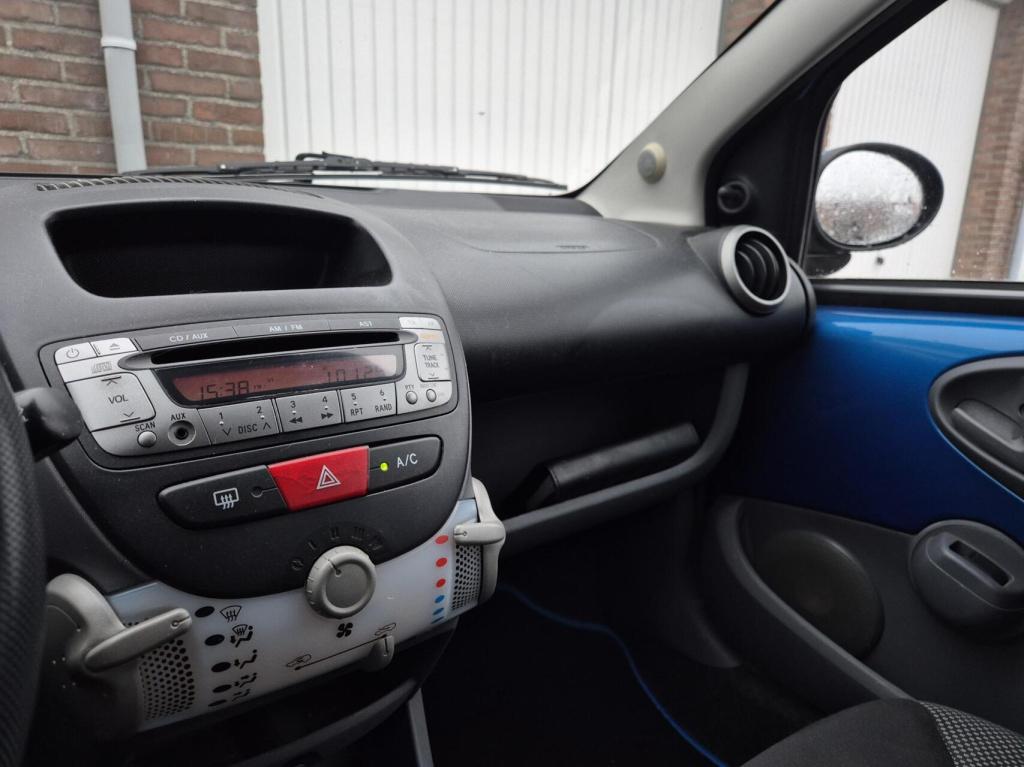 Toyota Aygo 1.0-12v comfort / origineel nl / 5-deurs / airco