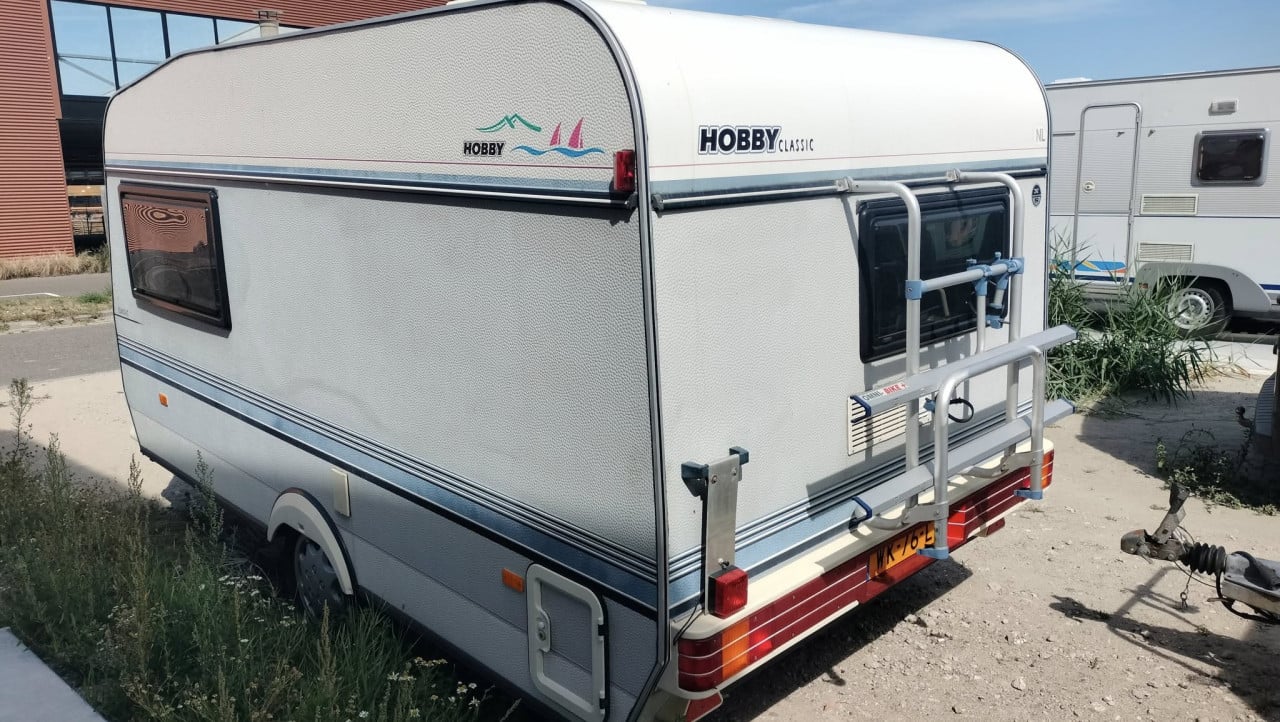 Hobby met als NIEUWE voortent