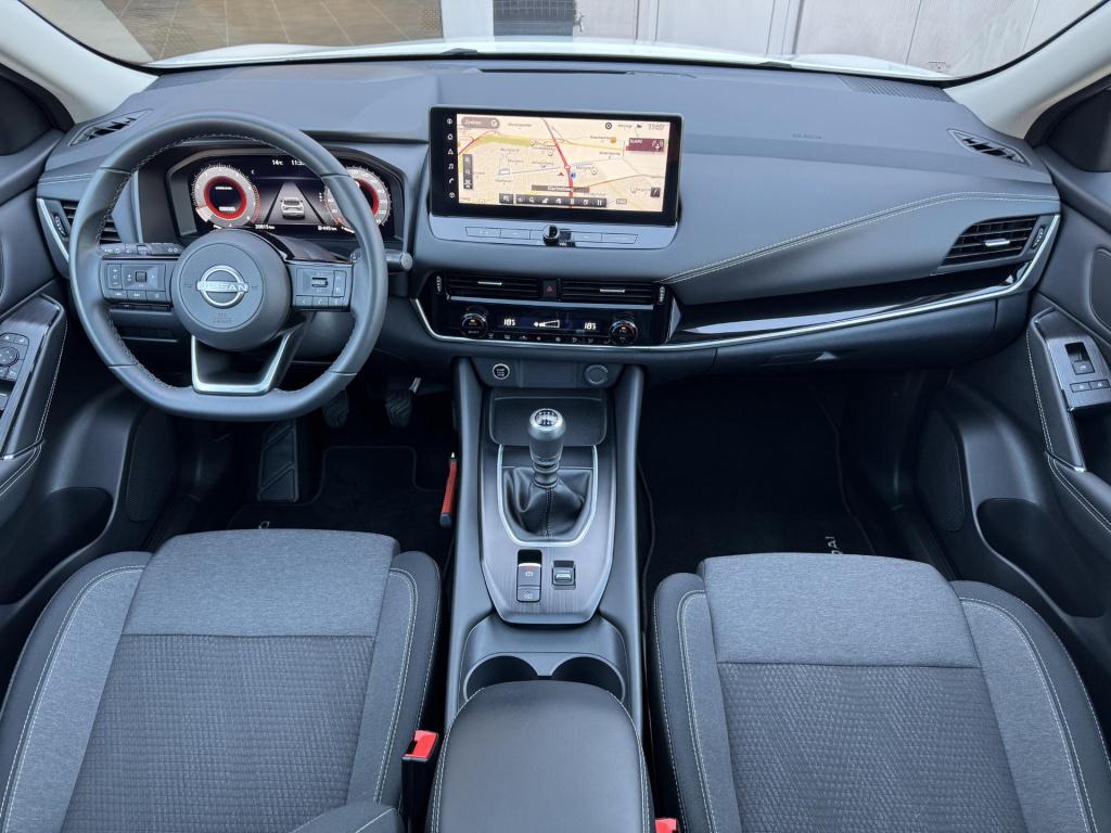 Nissan Qashqai 1.3 mhev n-connecta design pack