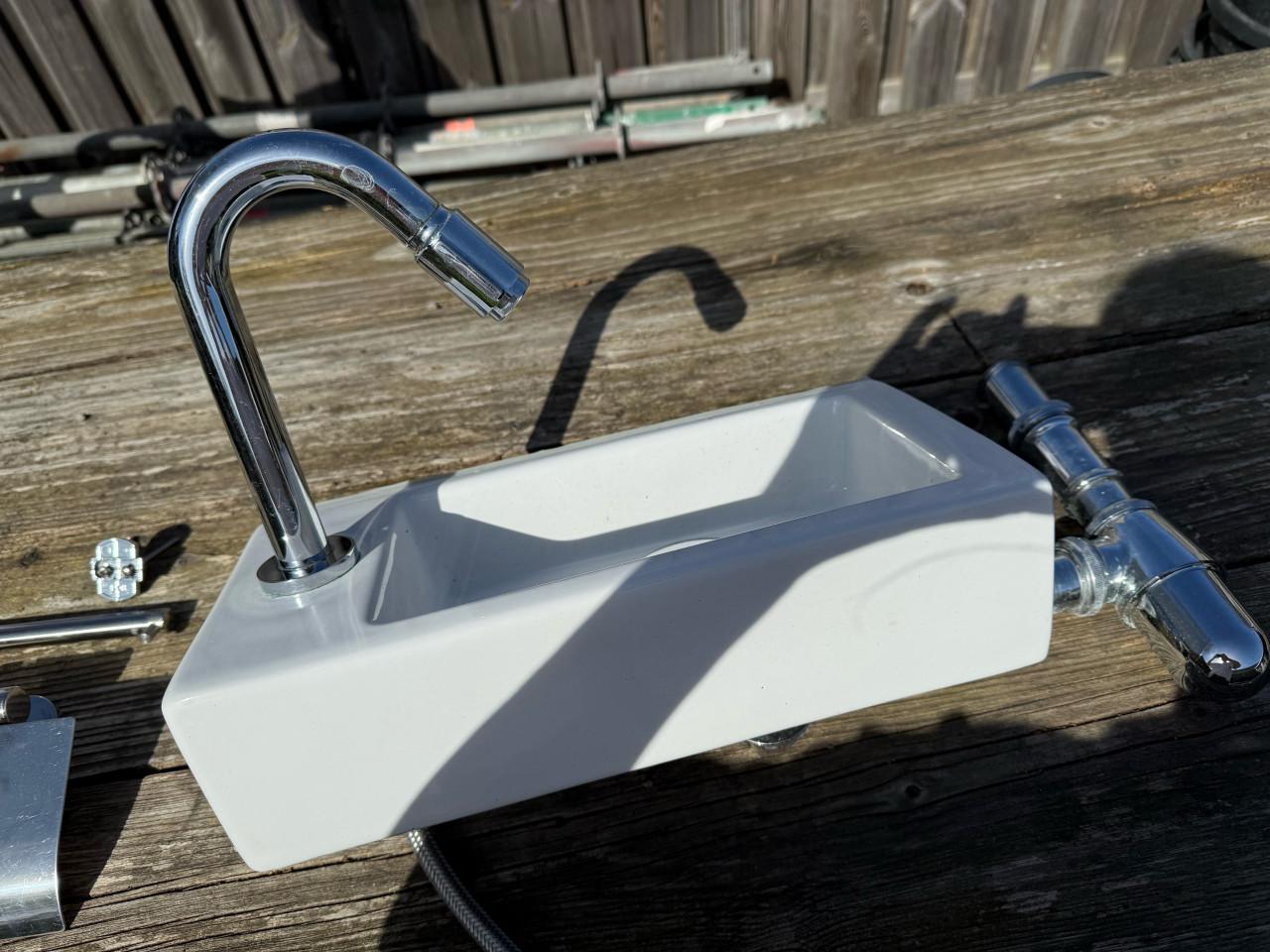 Wasbak wc incl kraan