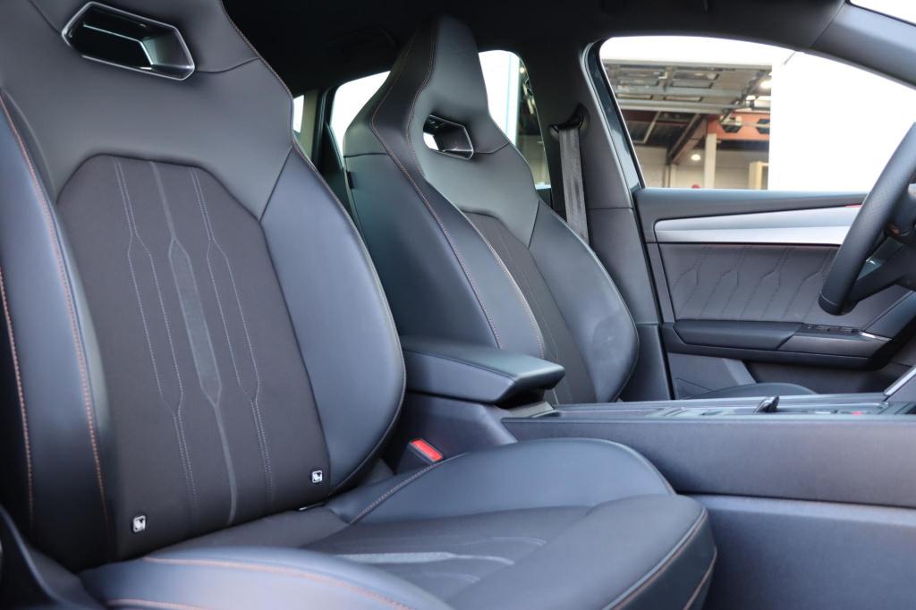 Cupra Leon 1.4 e-hybrid business 204pk dsg6