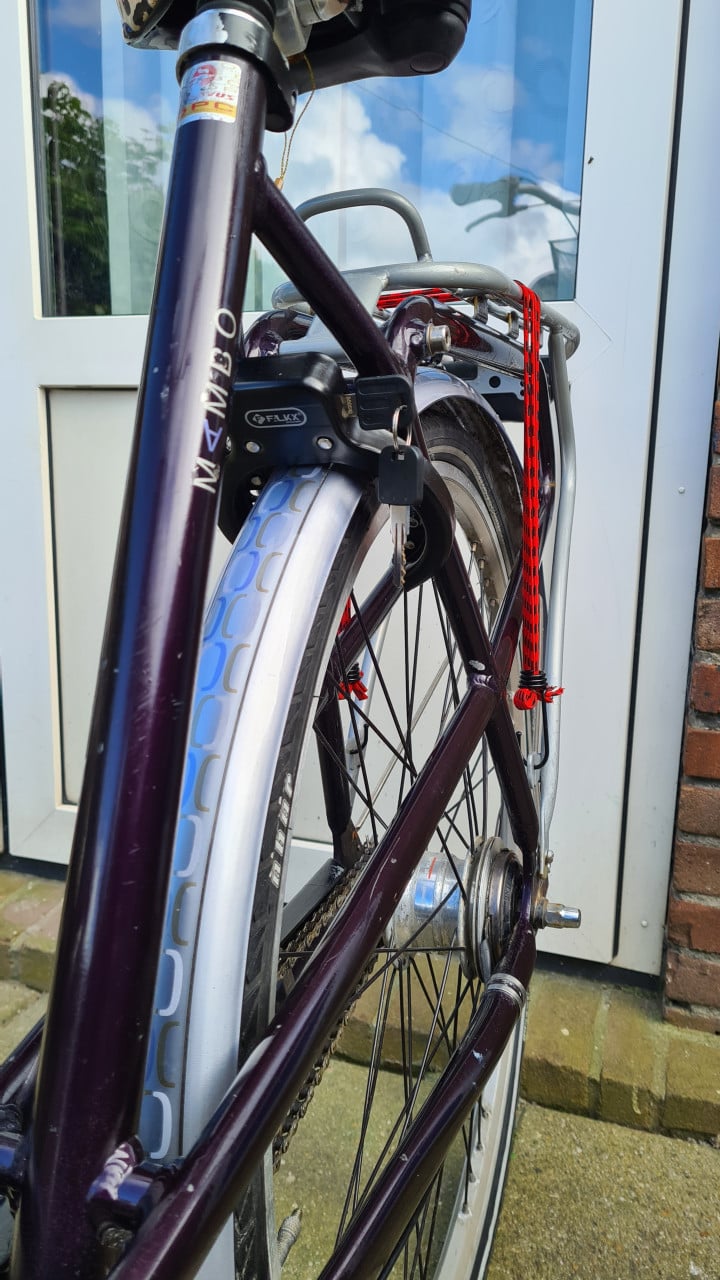 Dames fiets BATAVUS met 6 versnellingen-28 inch- Fr.maat 57 inch
