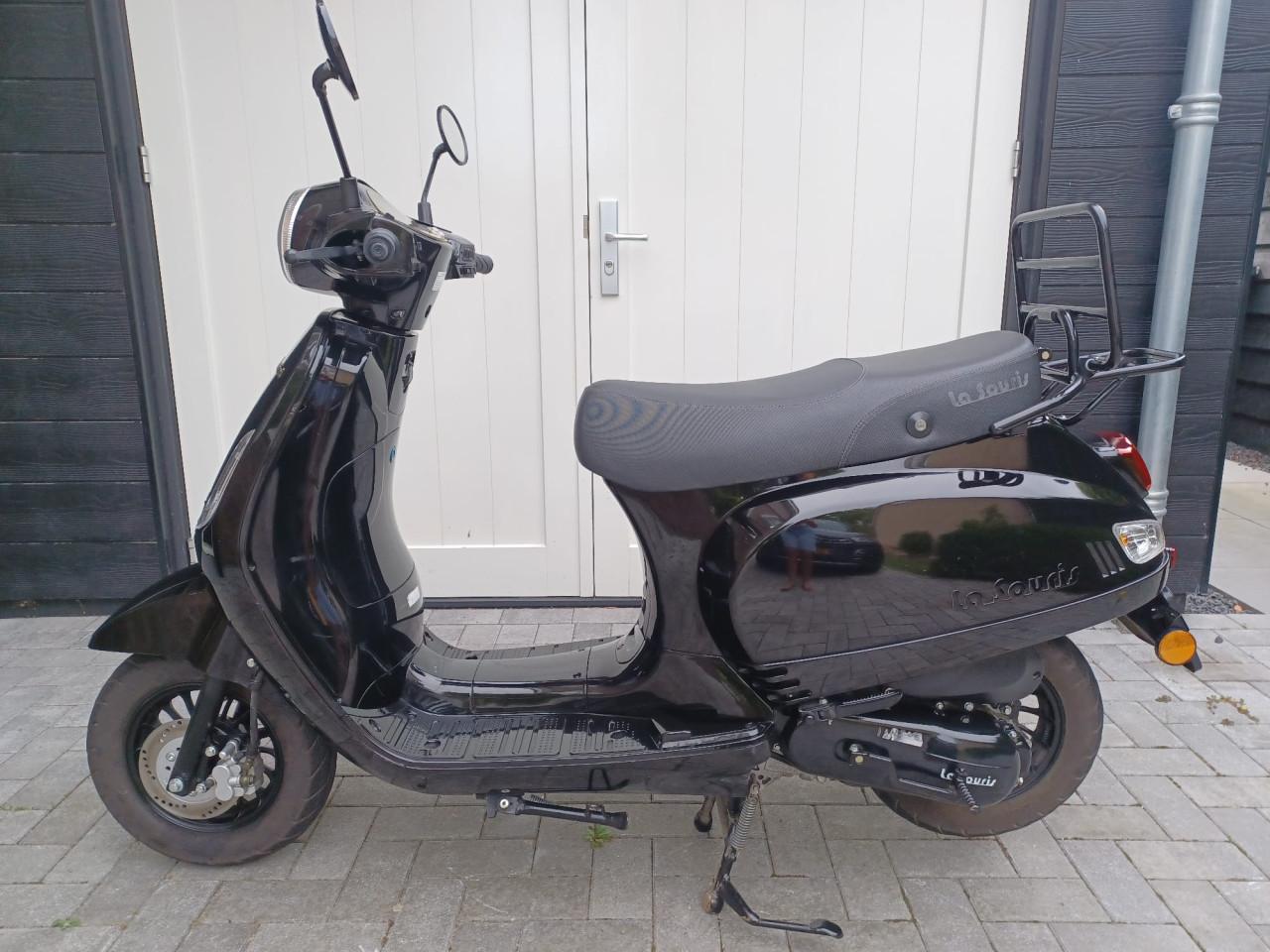 Zeer nette scooter te koop
