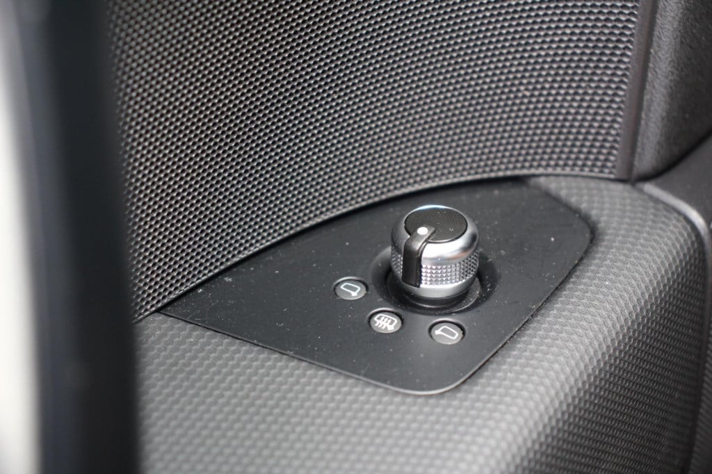 Audi TT roadster 1.8 tfsi pro line s - leder - led - elek kap - windscherm 