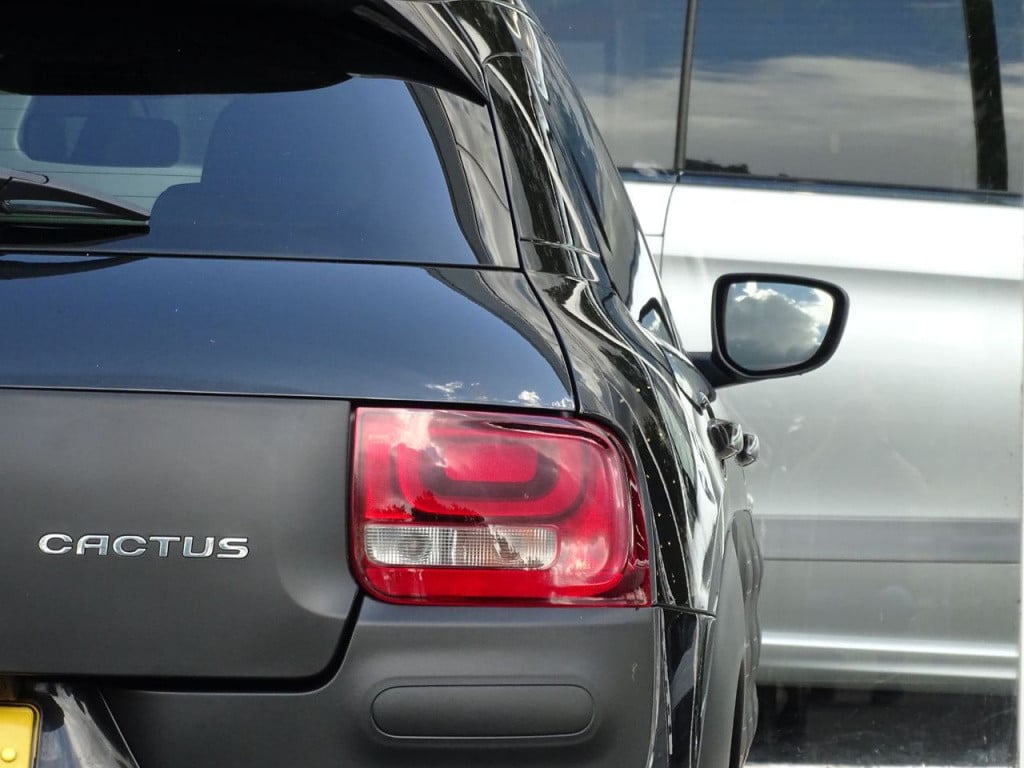 Citroen C4 Cactus 1.2 vti shine navi | bluetooth