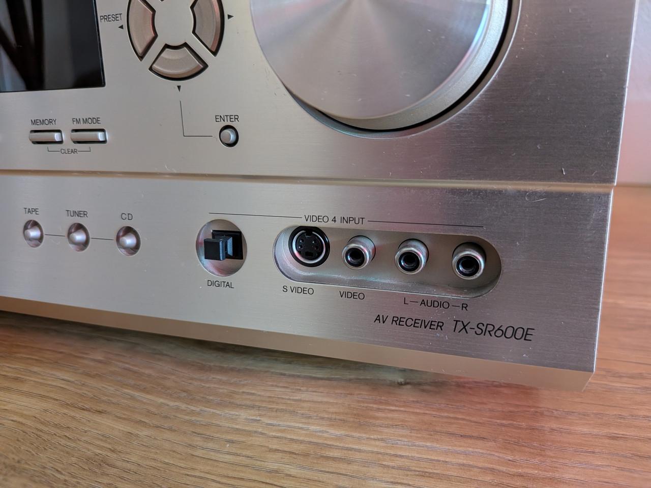 Onkyo AV receiver TX-SR600E
