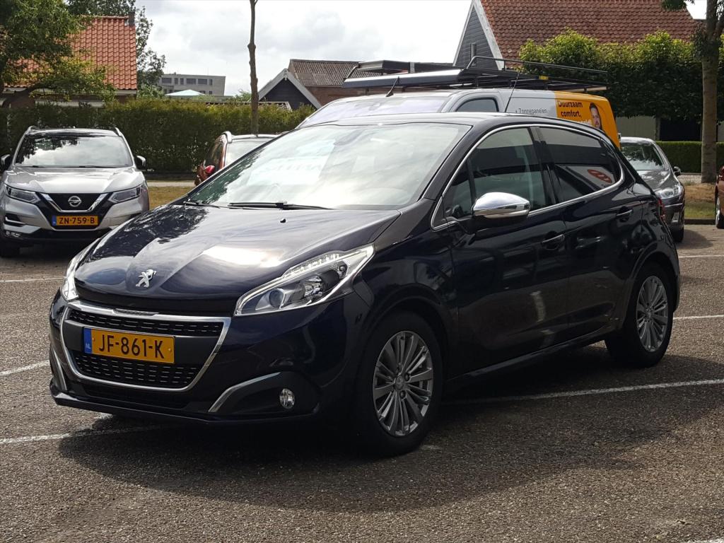 Peugeot 208 allure 1.2 pt-110pk 5d kleurnavigatie applecarplay&androidauto 