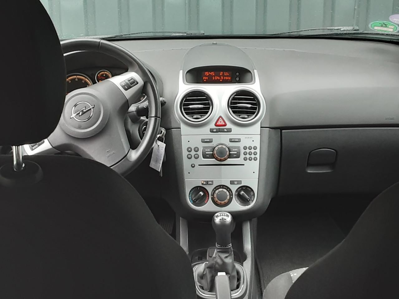 Opel Corsa 1.2-16V Cosmo