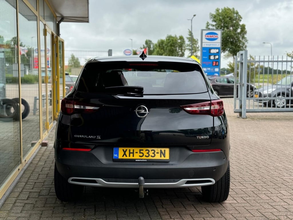 Opel Grandland X 1.2 turbo bus. ex.