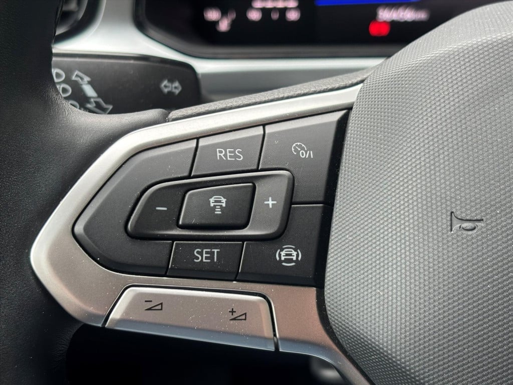 Volkswagen T-roc 1.0 tsi 110pk life| carplay| autom inparkeren|led| rijklaa