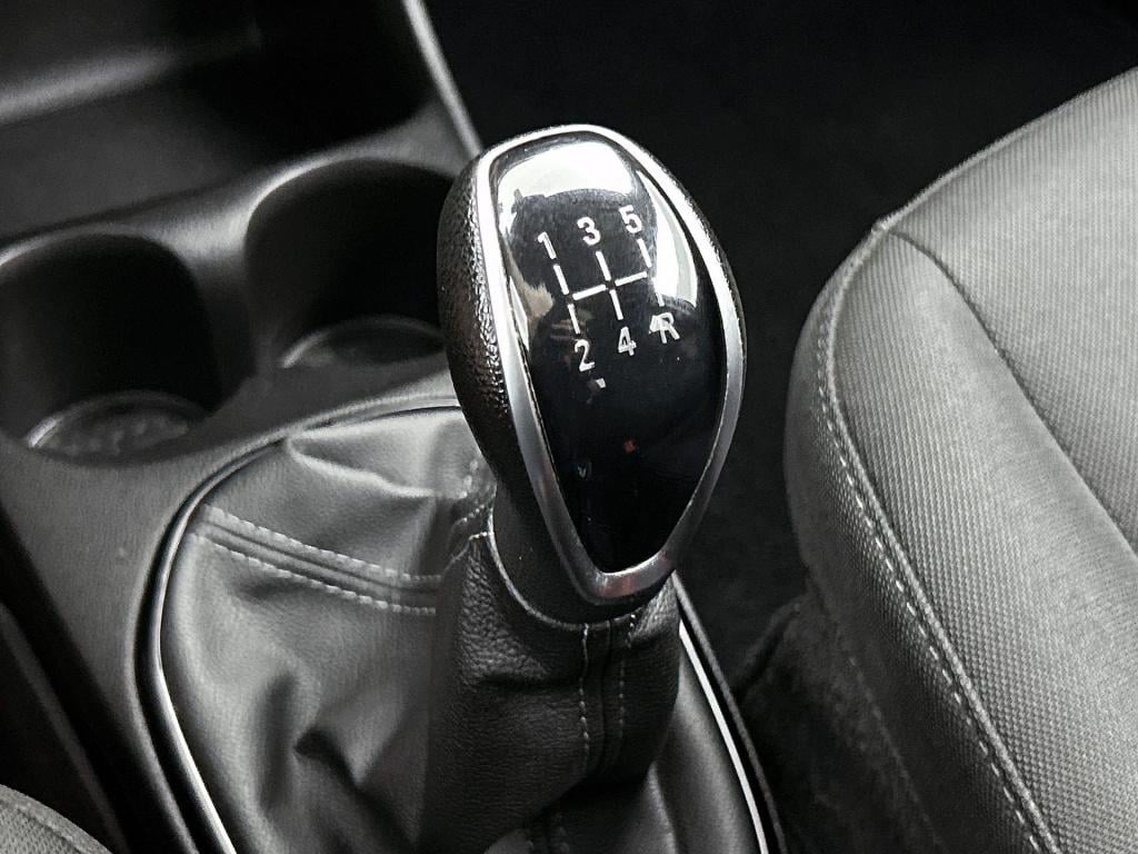 Opel Karl 1.0 rocks online edition | apple carplay / android auto | airco |