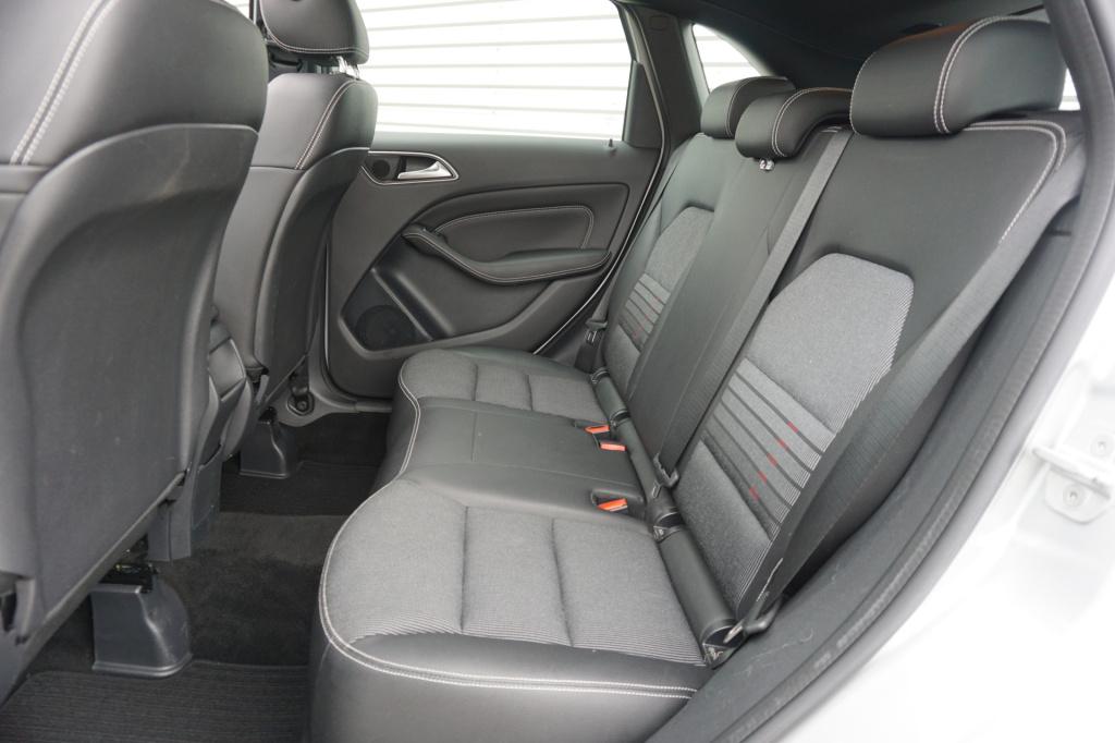 Mercedes-Benz B-Klasse 180 prestige automaat - climate / navi / cruise / st