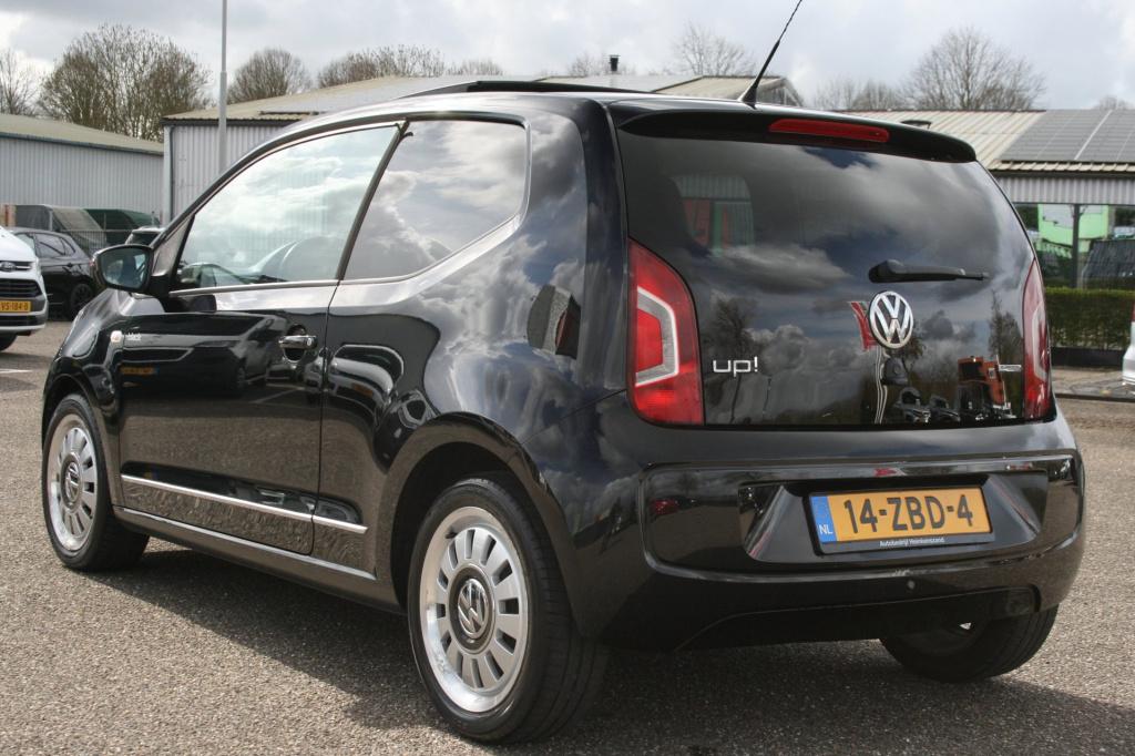 Volkswagen UP! 1.0 high up! black edition bluemotion