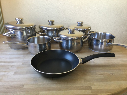 Te koop diverse PANNEN (8)