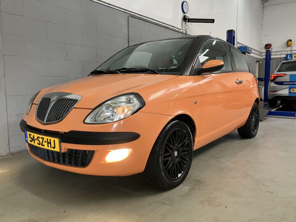 Lancia Ypsilon 1.2 16V MomoDesign