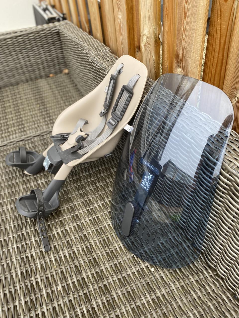 Urban iki fietsstoel voor met windscherm