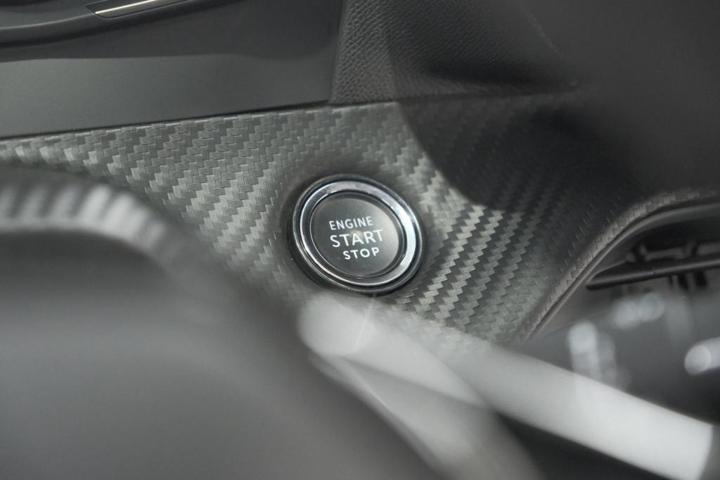 Peugeot 208 puretech 100 allure pack | nieuw model | apple carplay | parkee