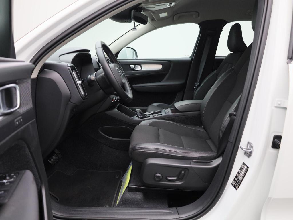 Volvo XC40 1.5 t5 recharge inscription expression | automaat | apple carpla