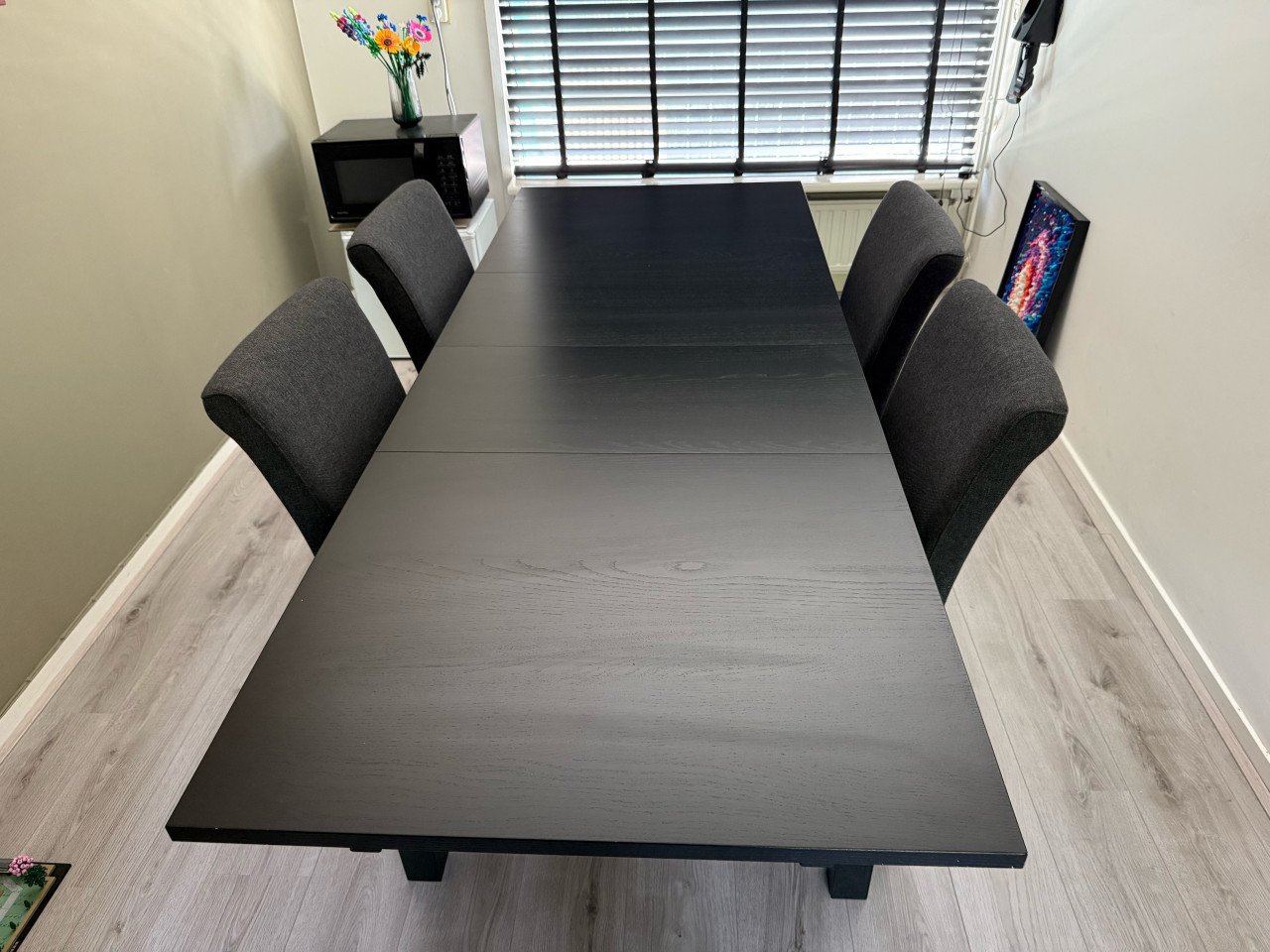 Tafel met stoelen