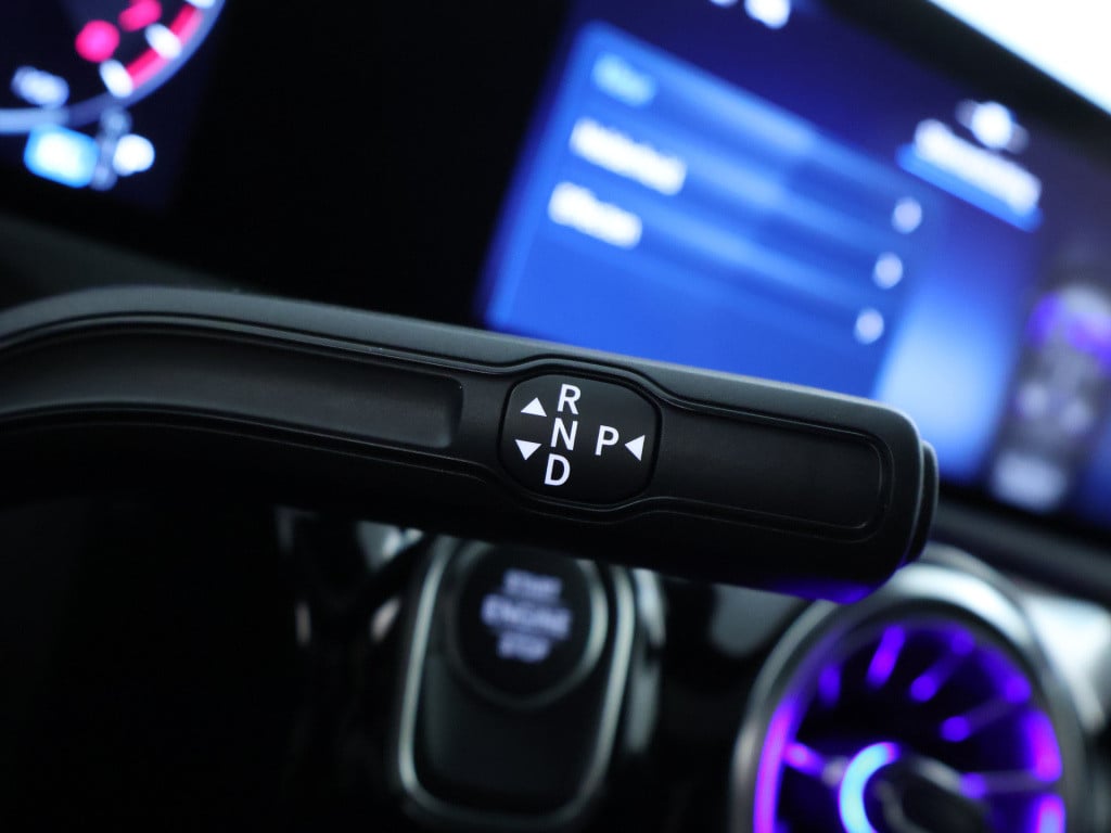 Mercedes-Benz A-Klasse 250 e business solution amg | nightpakket | parkeerp