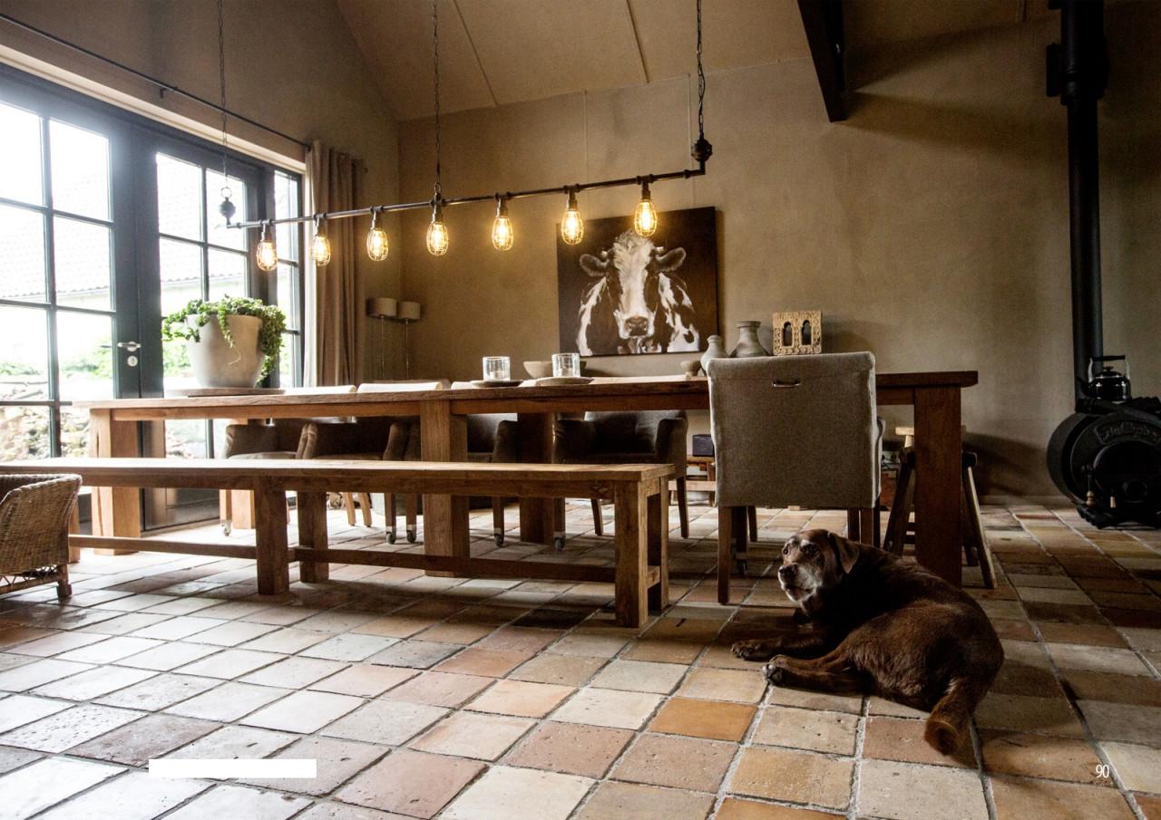 OP ZOEK NAAR EEN BIJZONDERE TAFEL....